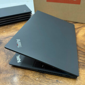 Thinkpad P16s gen 2 core i7 (2)