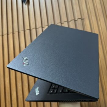 Thinkpad T480s core i5 (4)