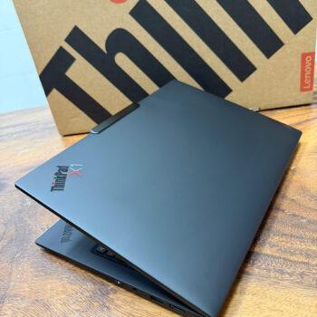 Thinkpad X1 Carbon Gen 12 (11)