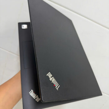 Thinkpad X13 Core I7 (9)