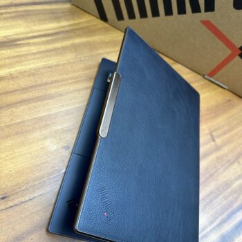 Thinkpad Z13 gen 1 core i7 (4) (Copy)