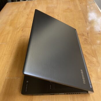 Toshiba-dynabook-R73-Core-i5-6th-2