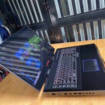 dell alienware M18xR1 (3)