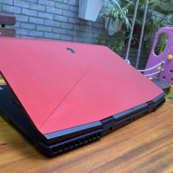 dell alienware m17 i7 (10)