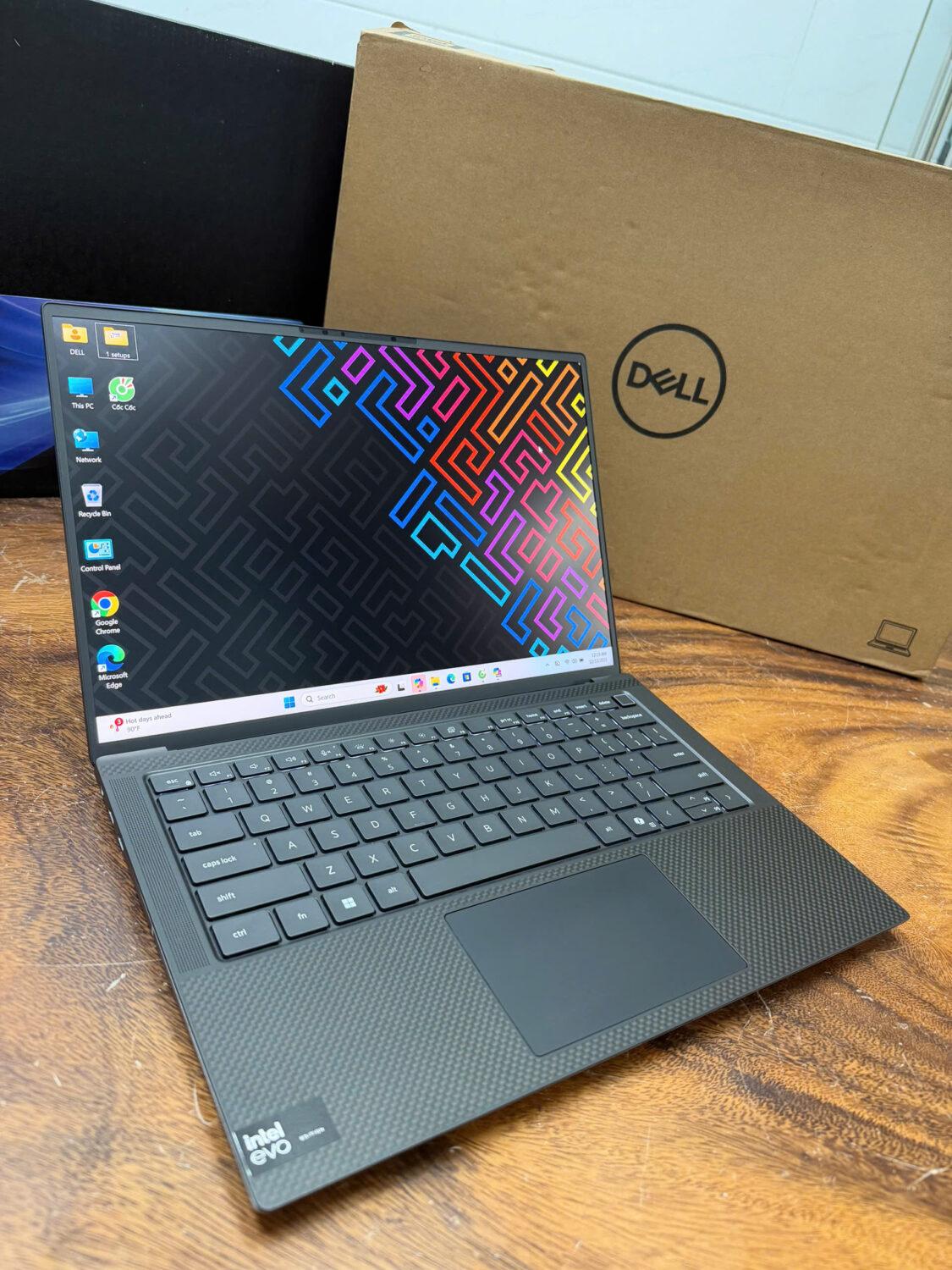 Dell Precision 5490 Ultra 7 (4)