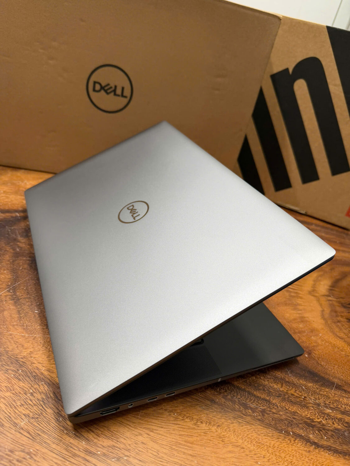 Dell Precision 5680 Core I9 (14)