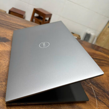 Dell Precision 5750, Core i9-10885H, RAM 32G, SSD 1TB, RTX 3000, 17,3in FHD+