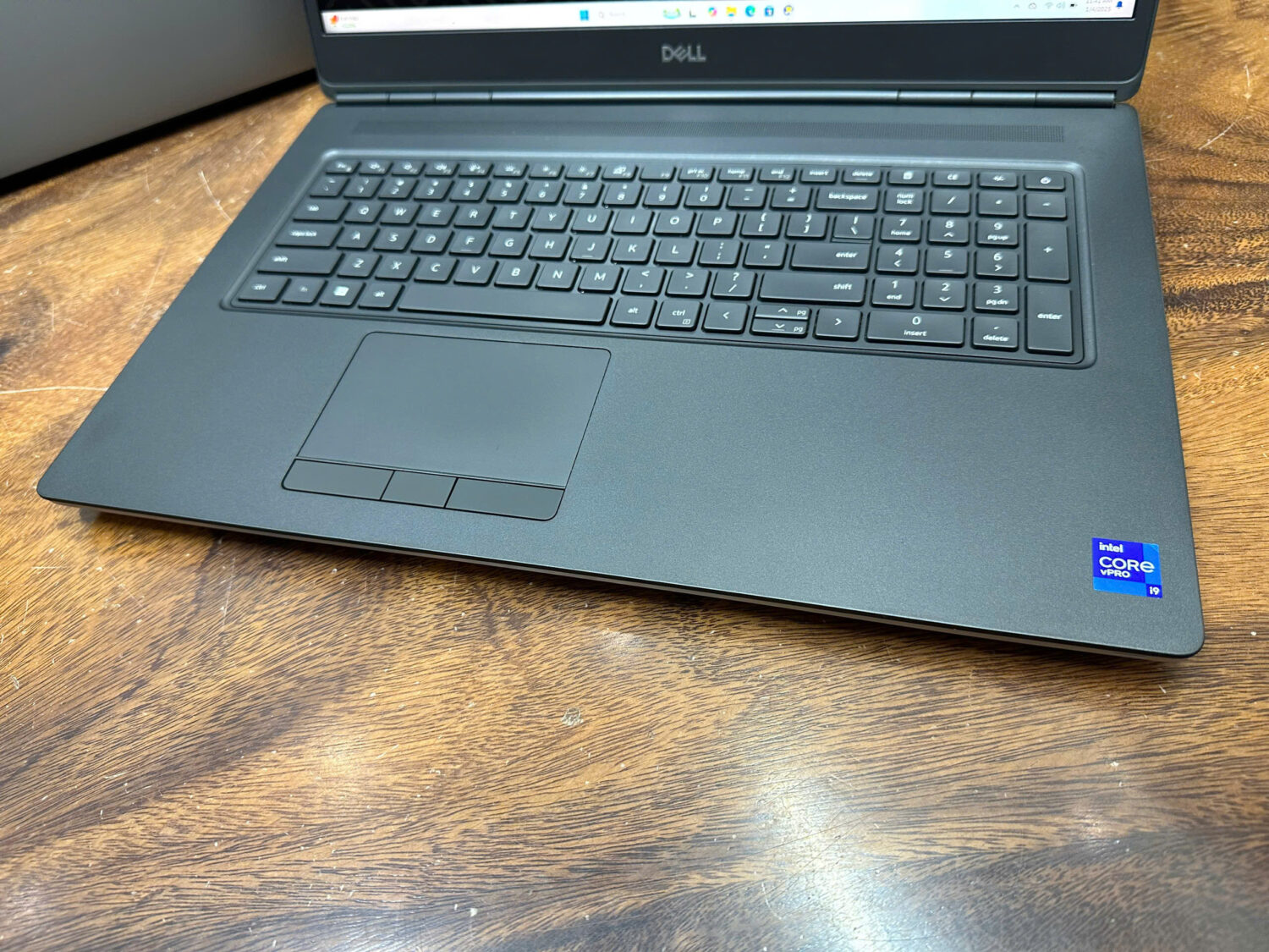 Bàn Phím và Trackpad Dell Precision 7760 i9