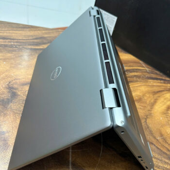 dell precision 7780 core i5 (4)