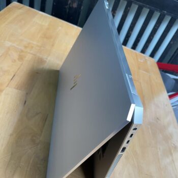 hp elitebook 1050 G1 (8)