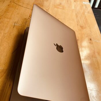 macbook air 2020 i3 (9)