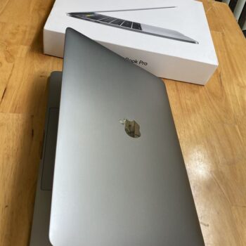 macbook pro 13in touch bar box (1)