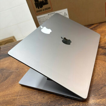 Macbook Pro 16 90 (1)