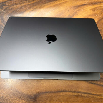 Macbook Pro 16 M4 New (5)