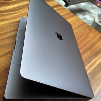 macbook pro 16 inch grey (4)