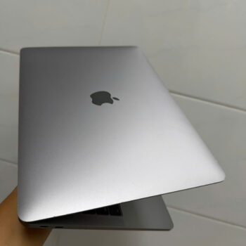 Macbook Pro 2017 13in (4)