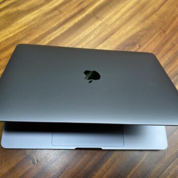 macbook pro 2020 13in (6)