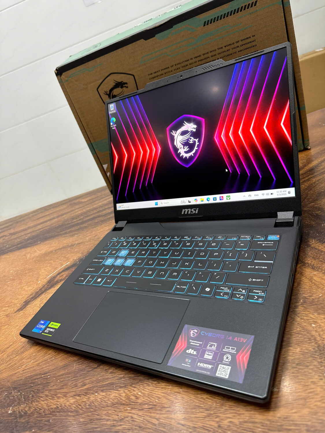 Msi Cyborg 14 A13vf (8)