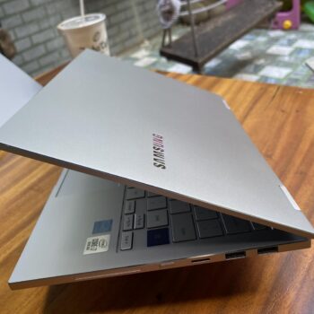 samsung 730QCJ new (1)