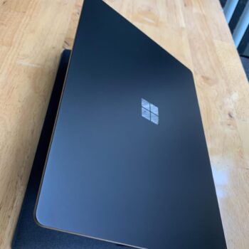 surface laptop 2 black (9)