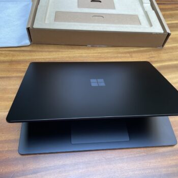 surface laptop 4 new box meta black (2)