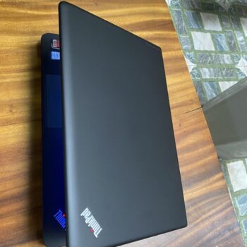thinkpad E560 i5 (2)