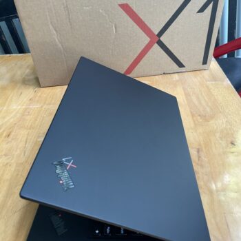 thinkpad X1 carbon gen 8 box (6)